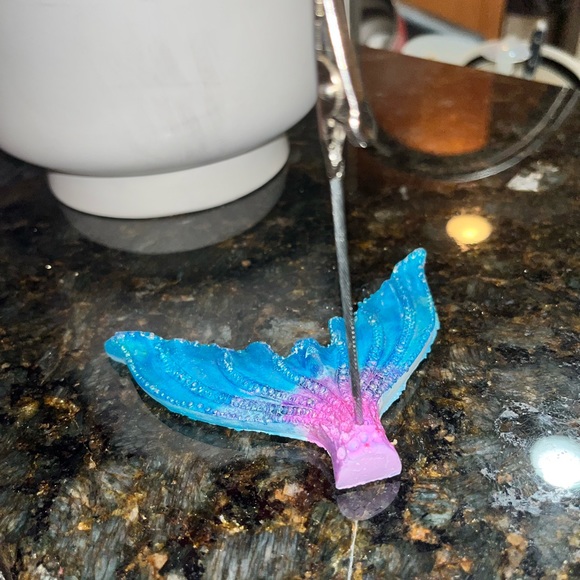 Mermaid 🧜🏽‍♀️ tail photo card holder - Picture 3 of 6